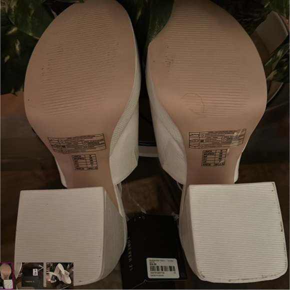 Platforms are in! brand new forever 21 wedge, platform heels go with anything!
9 - Picture 2 of 4